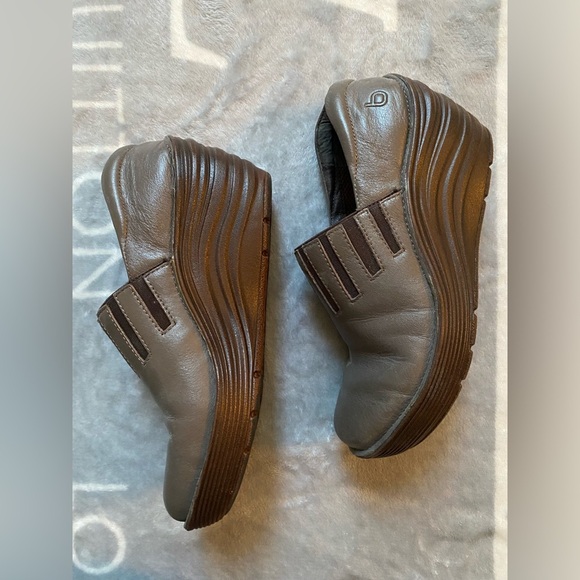 Bionica Leather Clogs - Picture 3 of 4